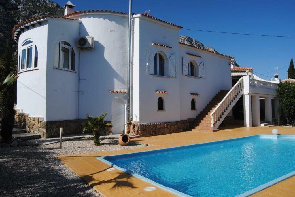 Villa Bozena Denia Luaran gambar